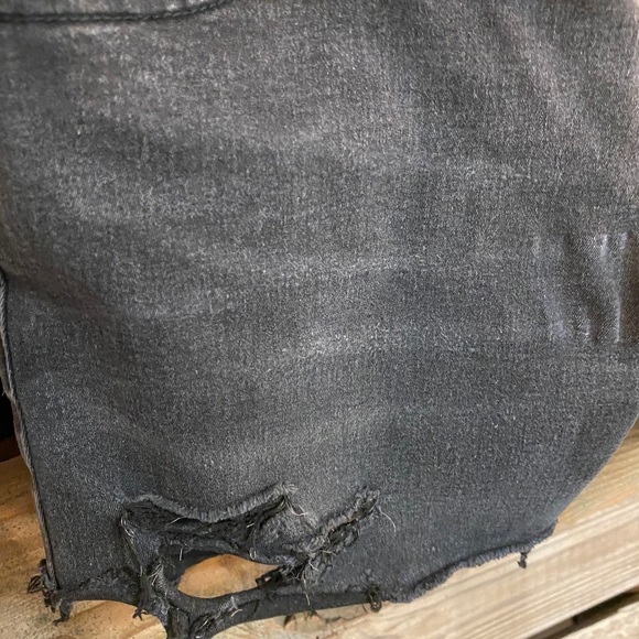 Guess Jean Shorts - Picture 6 of 8